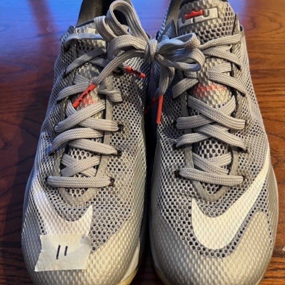Nike Wolf Grey LeBron James12 Low GS Earned Colorway Basketball shoes size 11